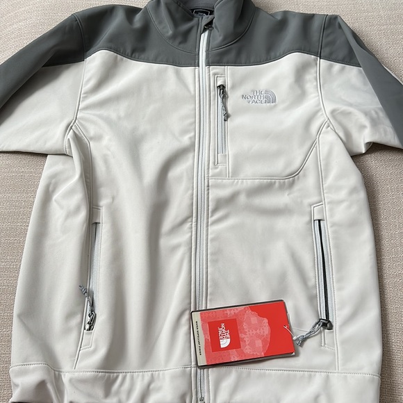 The North Face Apex Bionic Jacket - Picture 2 of 8